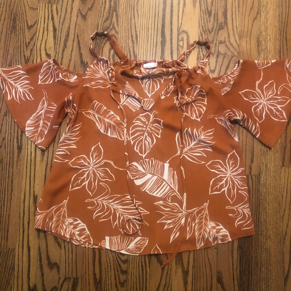 Summer Top size small